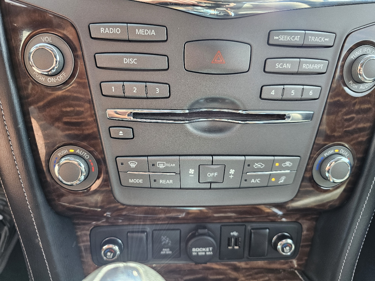 Nissan Armada 4x4 Platinum 2019