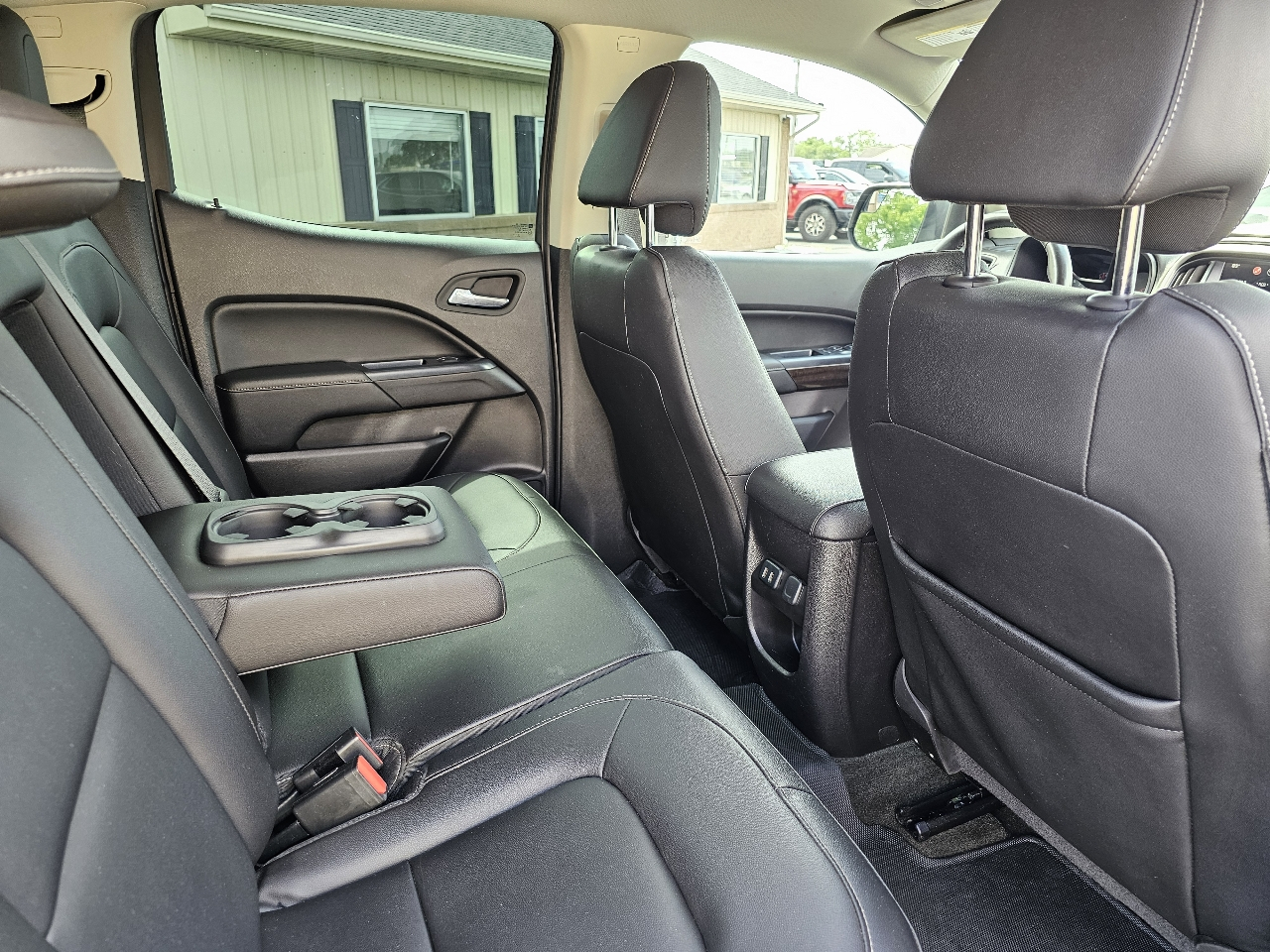 GMC Canyon 4WD Crew Cab 128.3" SLT 2016
