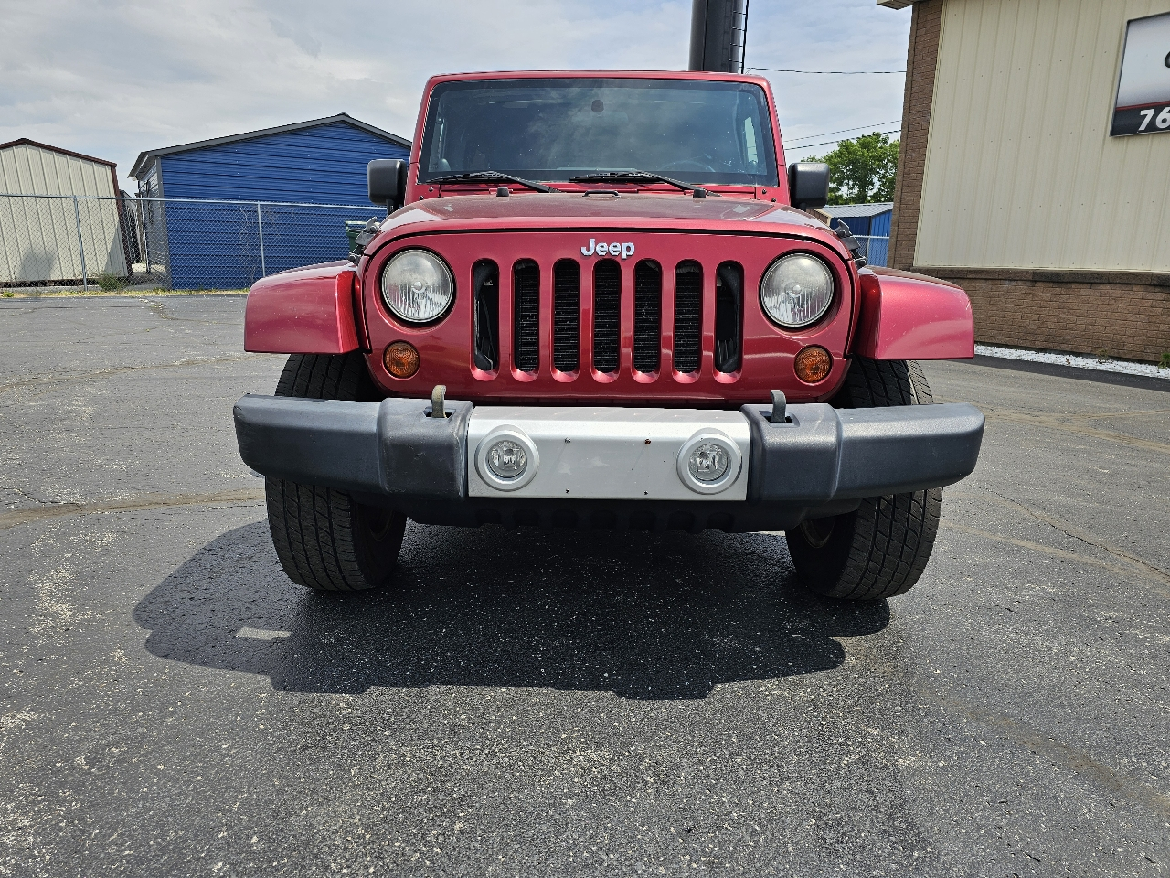 Jeep Wrangler Unlimited 4WD 4dr Sahara 2011