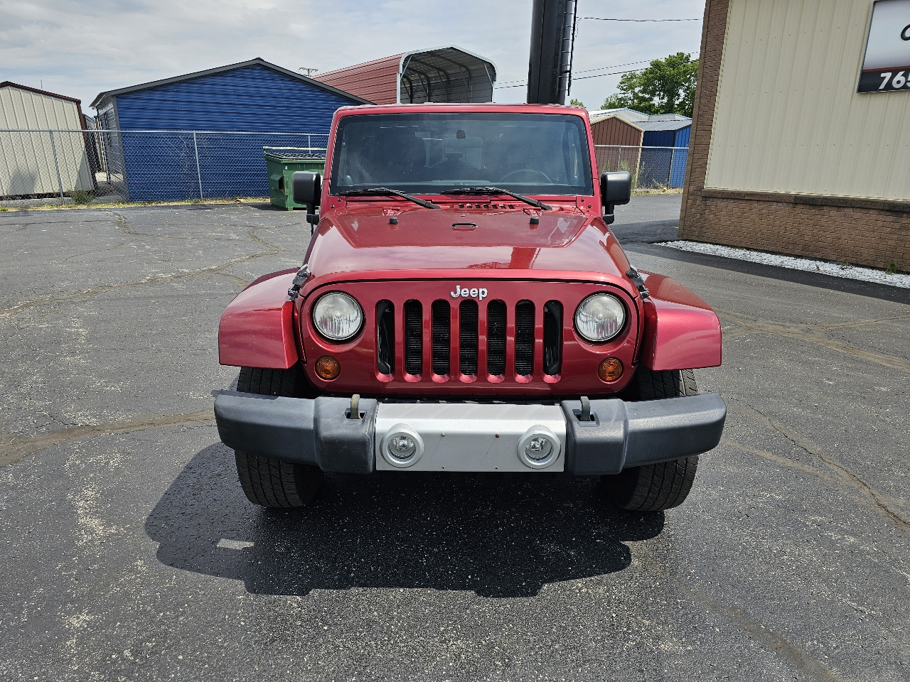 Jeep Wrangler Unlimited 4WD 4dr Sahara 2011