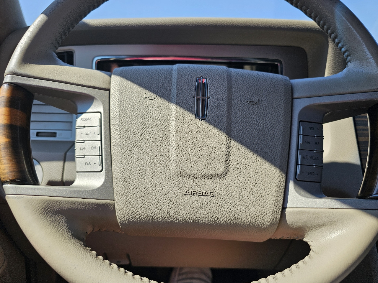 Lincoln Navigator 4WD 4dr 2007