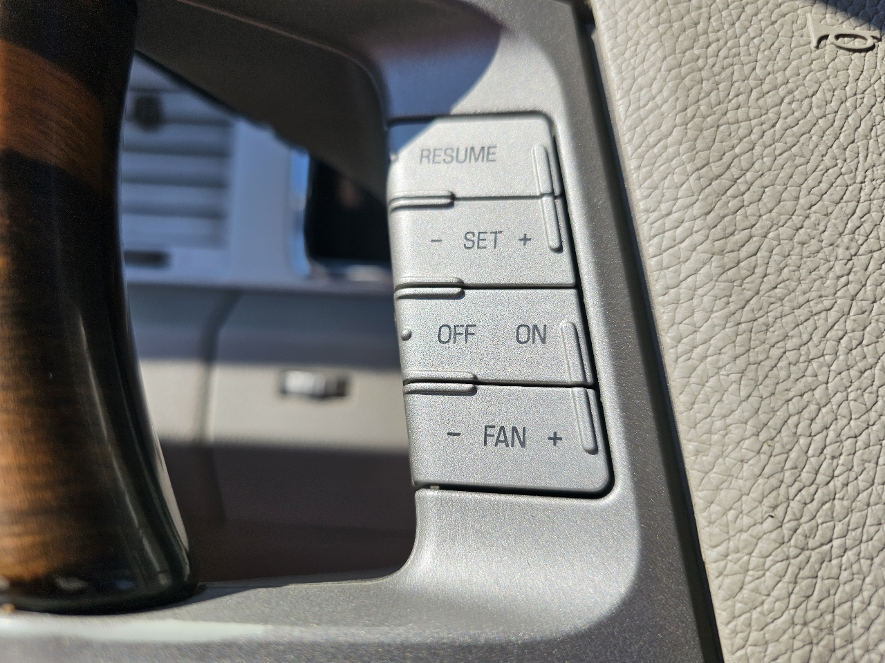 Lincoln Navigator 4WD 4dr 2007