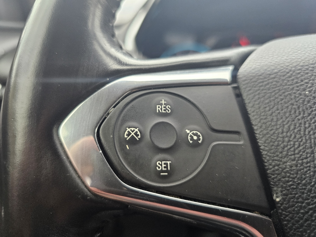 Chevrolet Traverse FWD 4dr LT Cloth w/1LT 2019