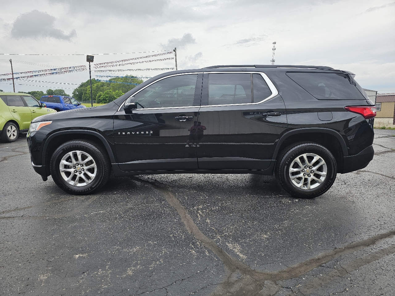 Chevrolet Traverse FWD 4dr LT Cloth w/1LT 2019