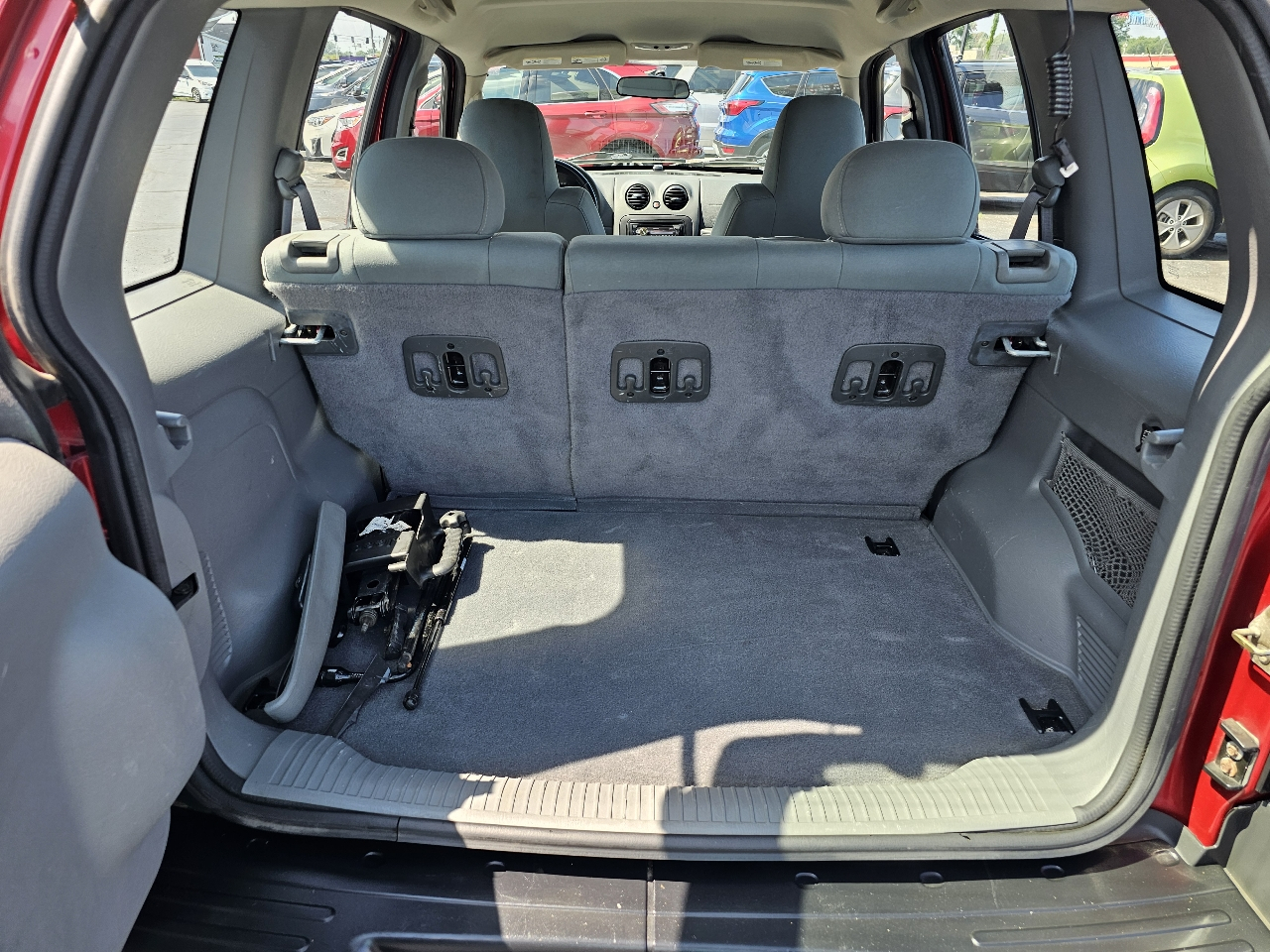Jeep Liberty 4dr Sport 4WD 2006