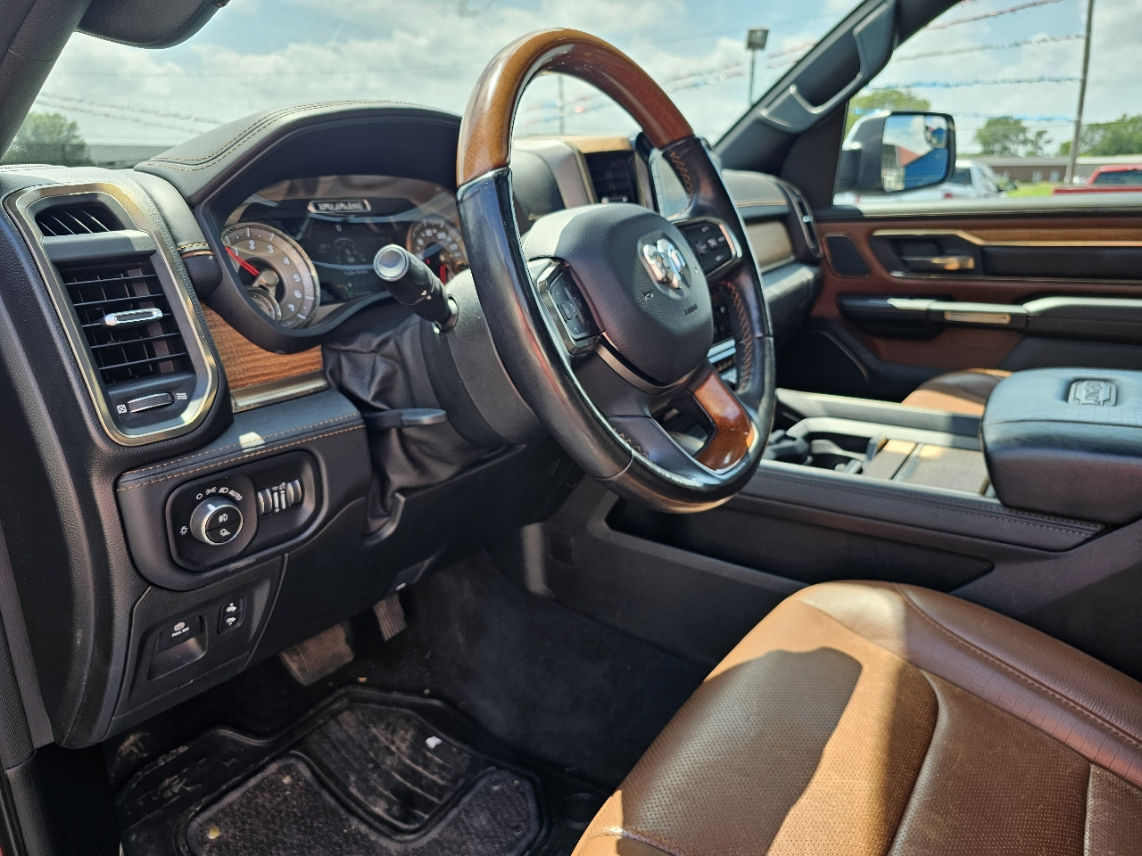 RAM 1500 Longhorn 4x4 Crew Cab 5'7" Box 2019