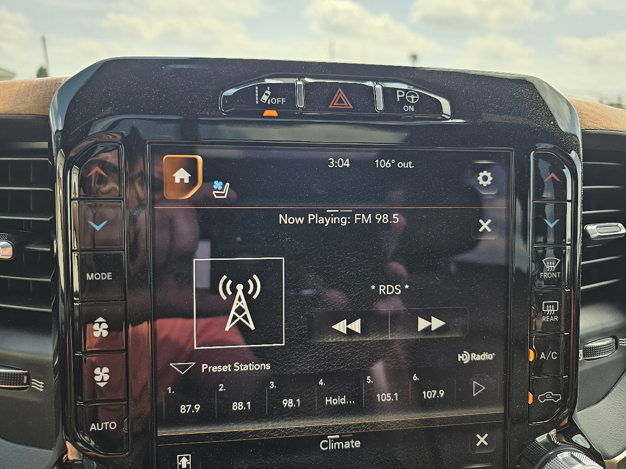 RAM 1500 Longhorn 4x4 Crew Cab 5'7" Box 2019