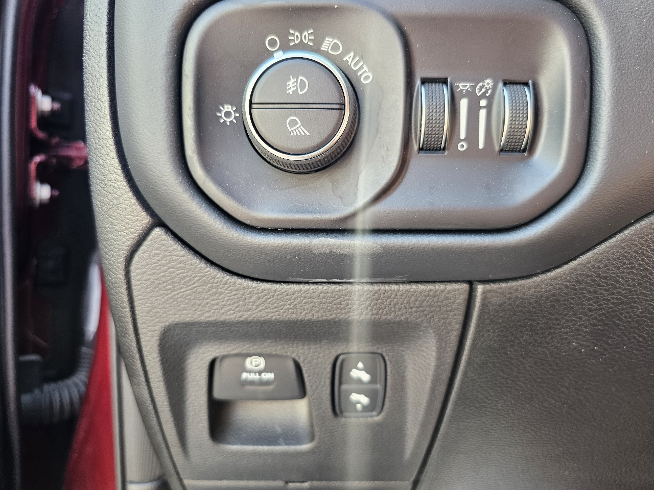 RAM 1500 Longhorn 4x4 Crew Cab 5'7" Box 2019