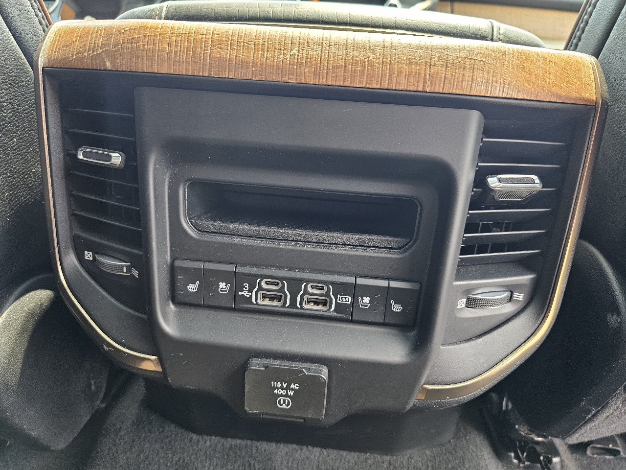 RAM 1500 Longhorn 4x4 Crew Cab 5'7" Box 2019