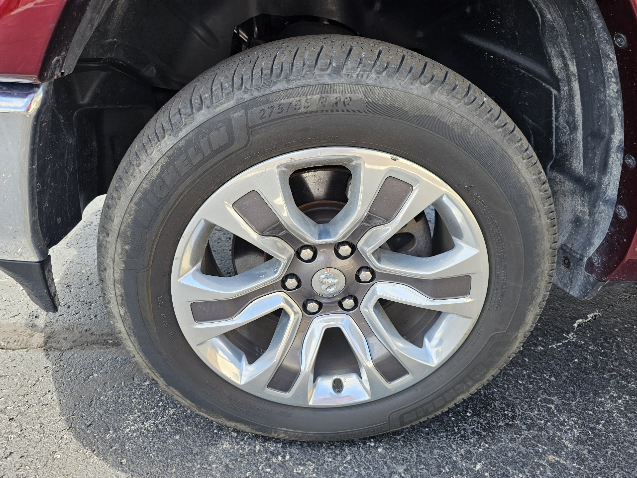 RAM 1500 Longhorn 4x4 Crew Cab 5'7" Box 2019