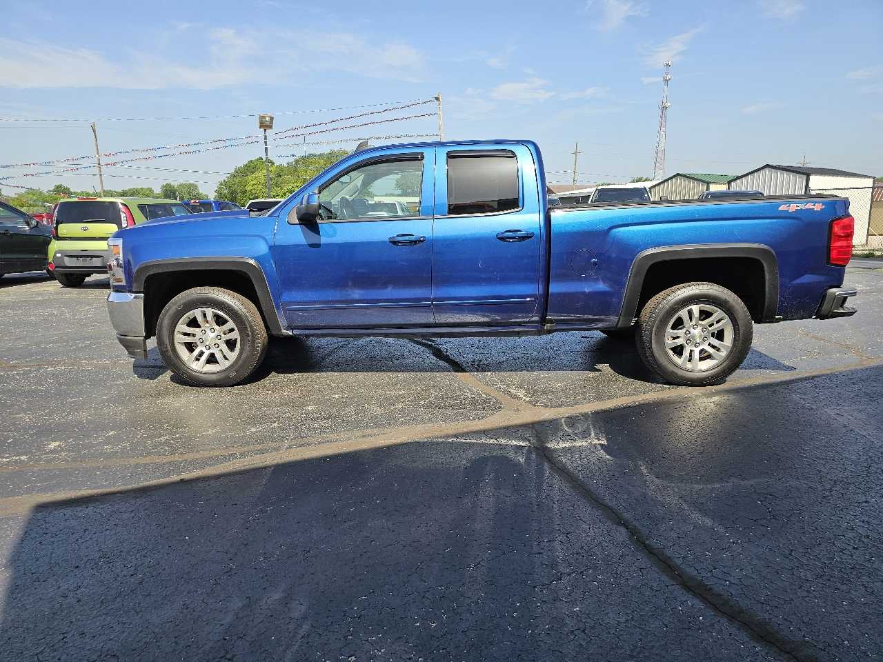 Chevrolet Silverado 1500 4WD Double Cab 143.5" LT w/1LT 2016