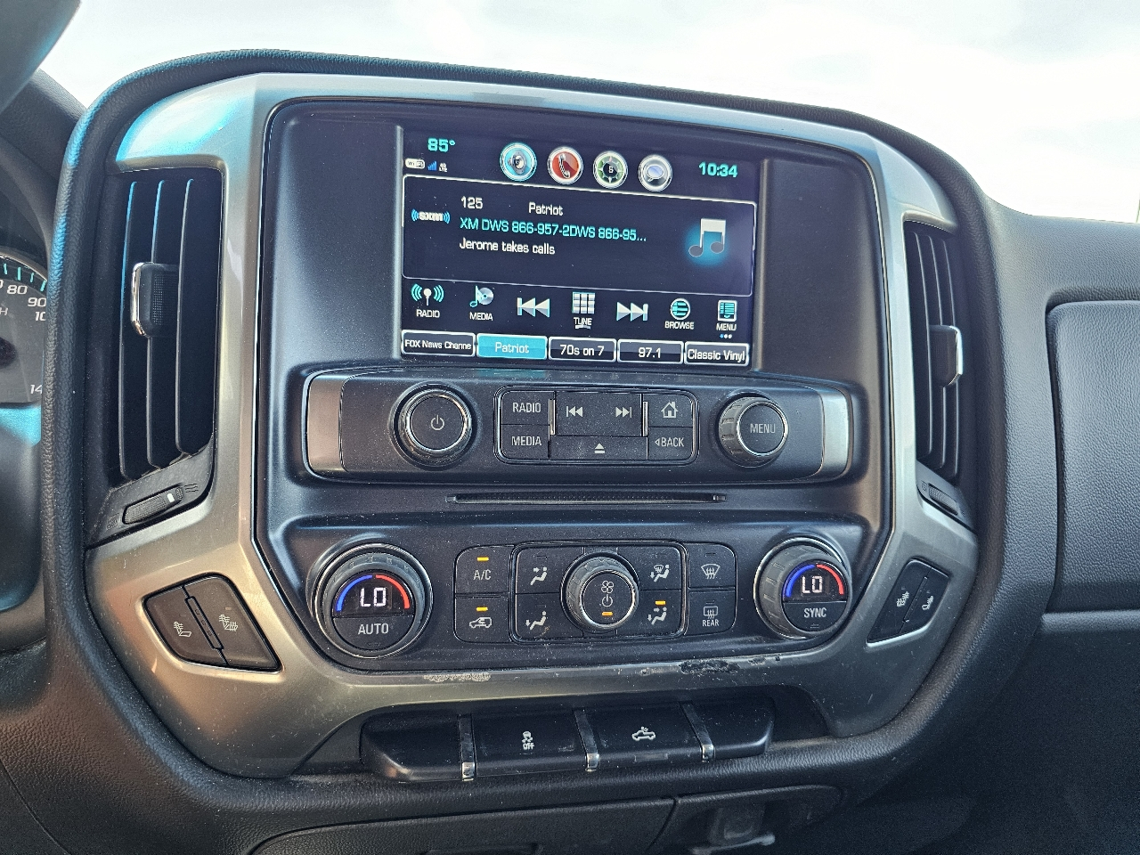 Chevrolet Silverado 1500 4WD Crew Cab 143.5" LT w/1LT 2017