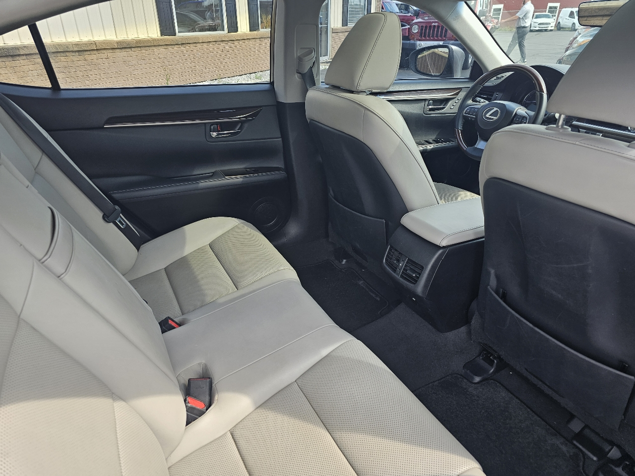 Lexus ES ES 350 FWD 2018