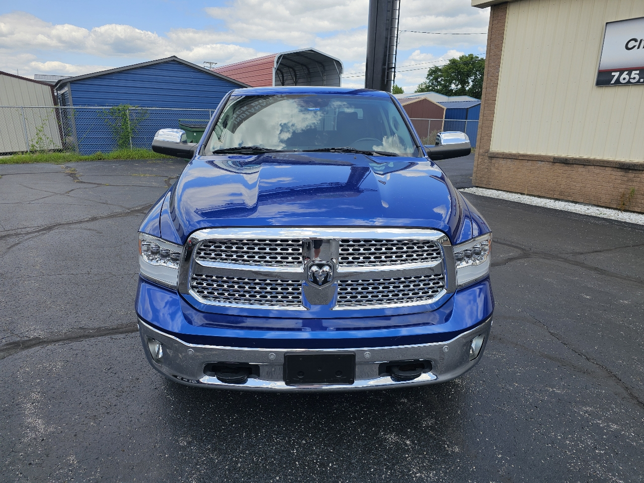 RAM 1500 4WD Crew Cab 149" Laramie 2015
