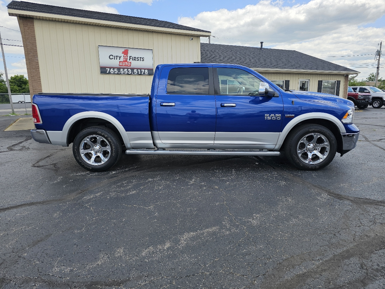 RAM 1500 4WD Crew Cab 149" Laramie 2015