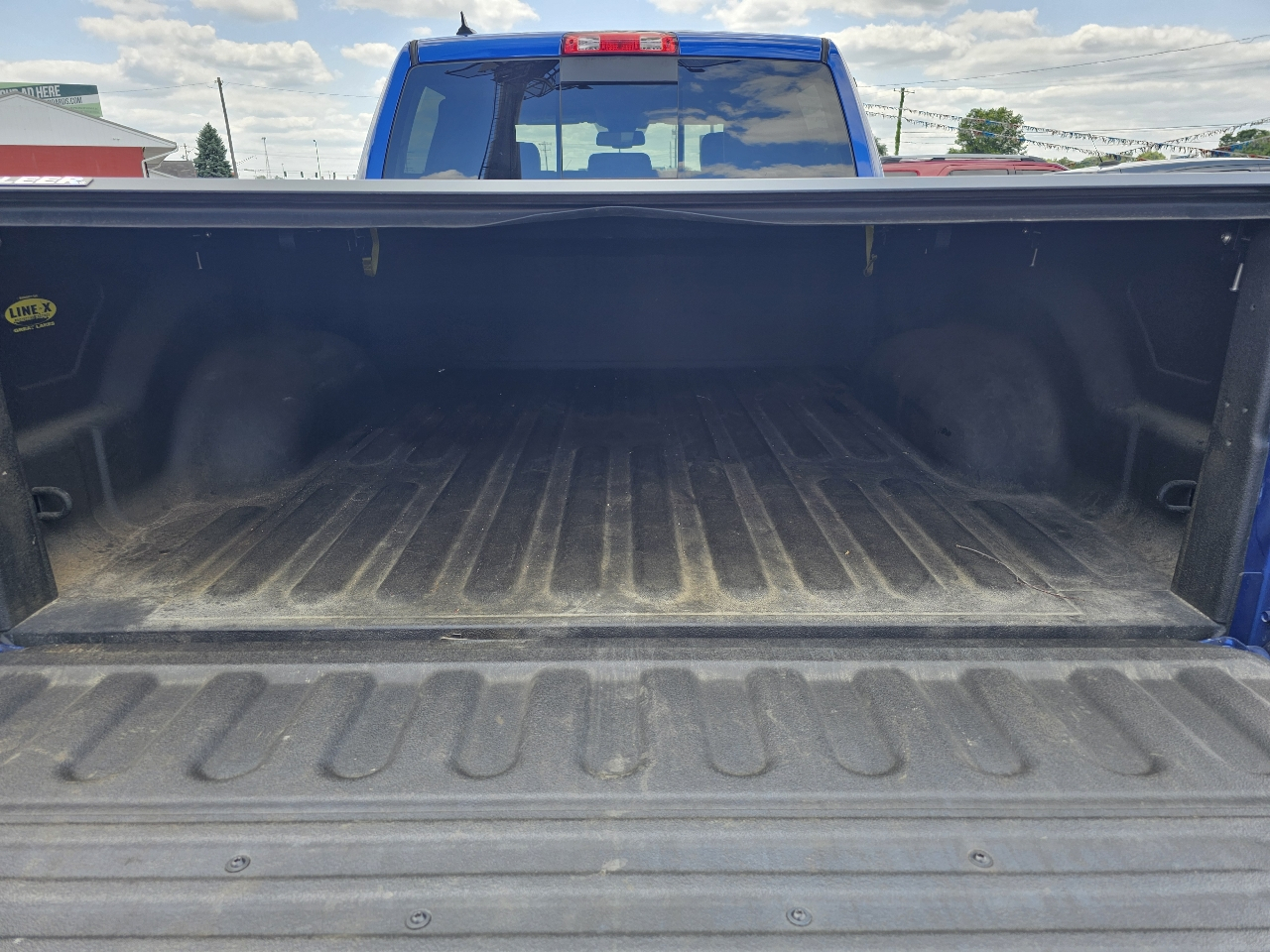 RAM 1500 4WD Crew Cab 149" Laramie 2015