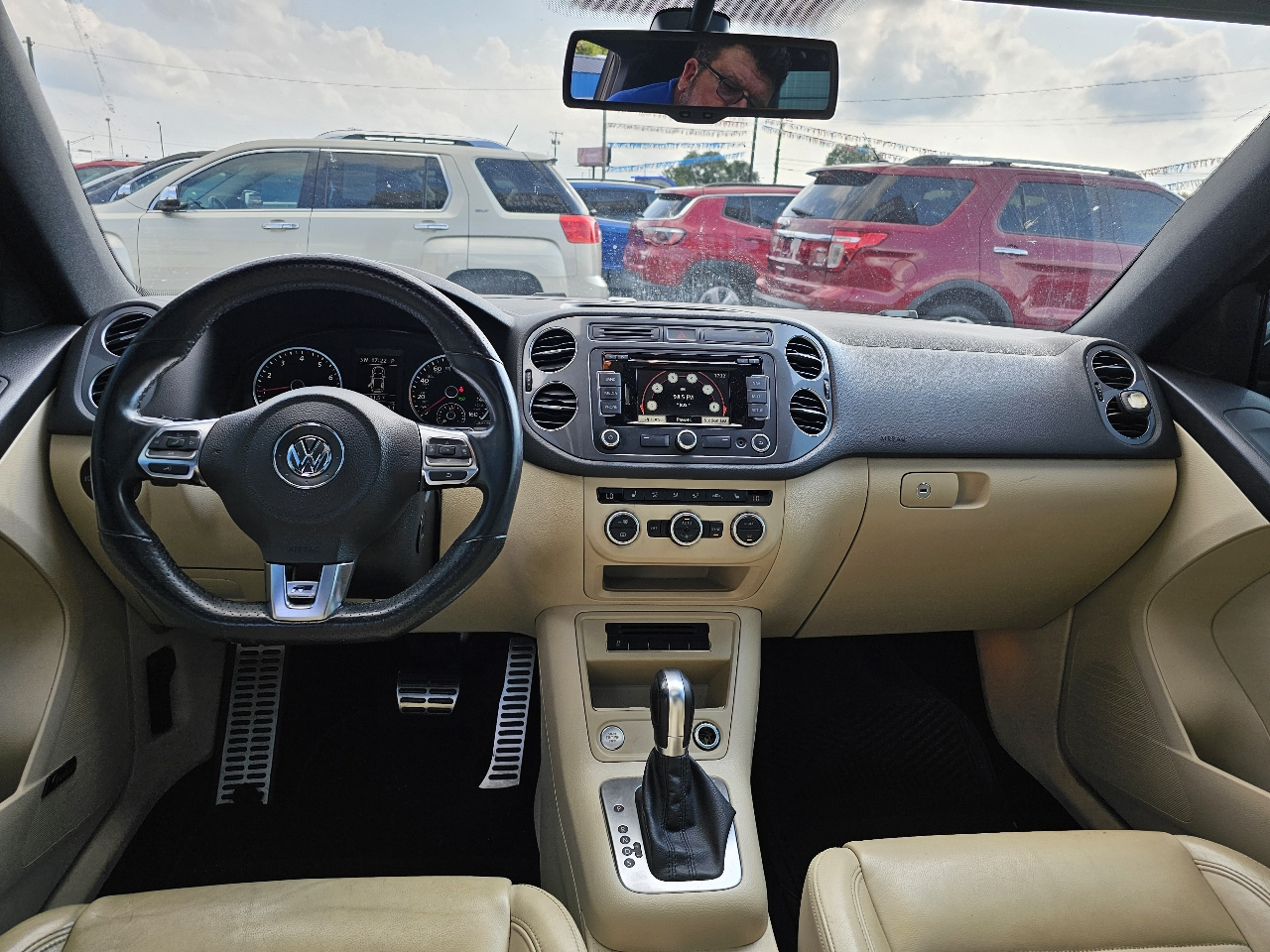 Volkswagen Tiguan 2WD 4dr Auto S 2014