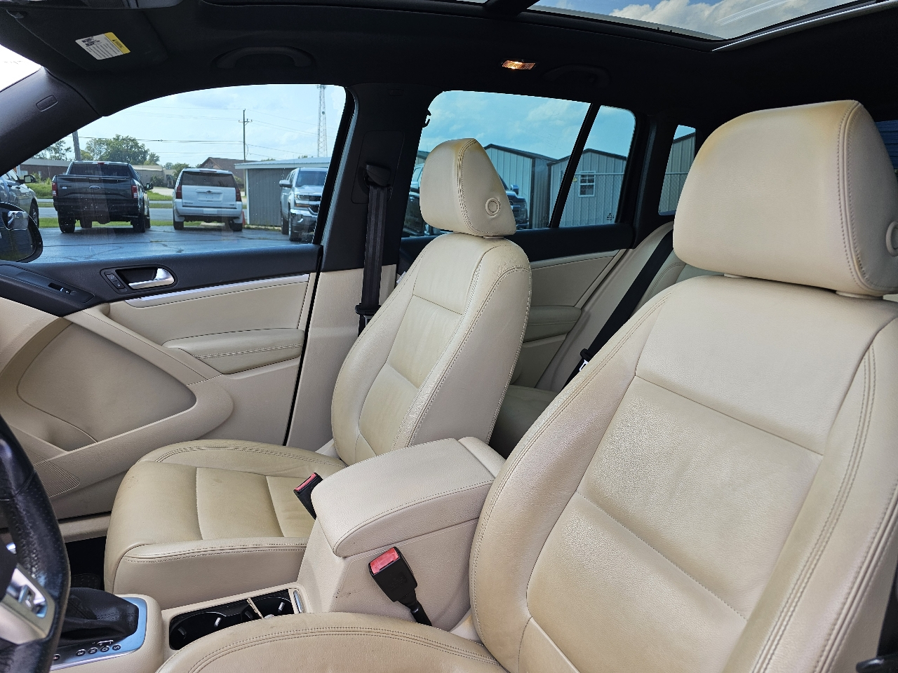 Volkswagen Tiguan 2WD 4dr Auto S 2014