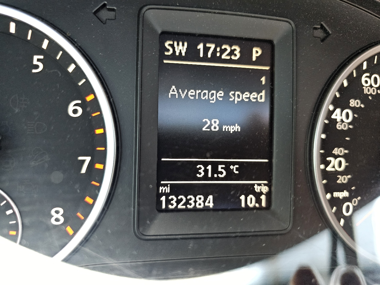 Volkswagen Tiguan 2WD 4dr Auto S 2014