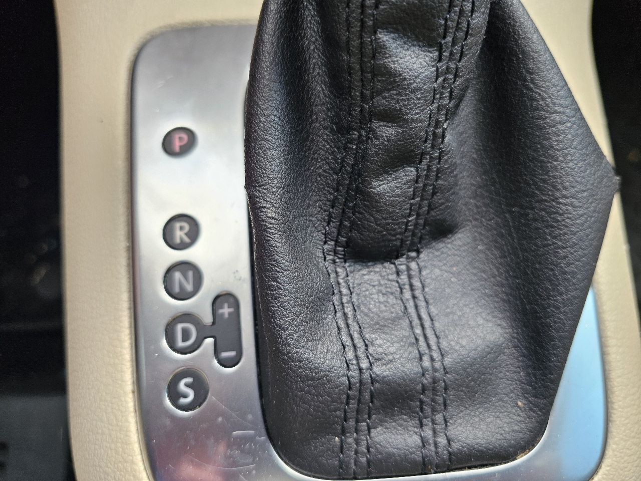 Volkswagen Tiguan 2WD 4dr Auto S 2014