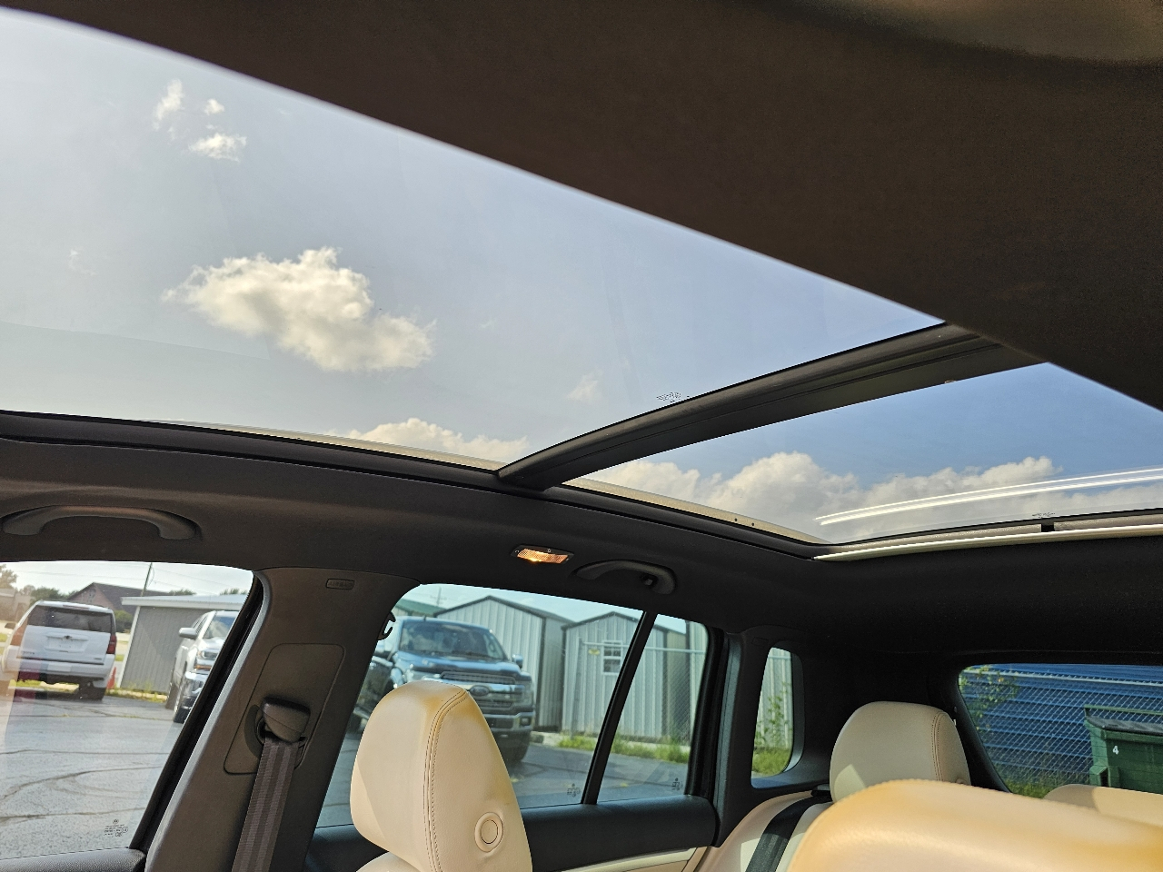 Volkswagen Tiguan 2WD 4dr Auto S 2014