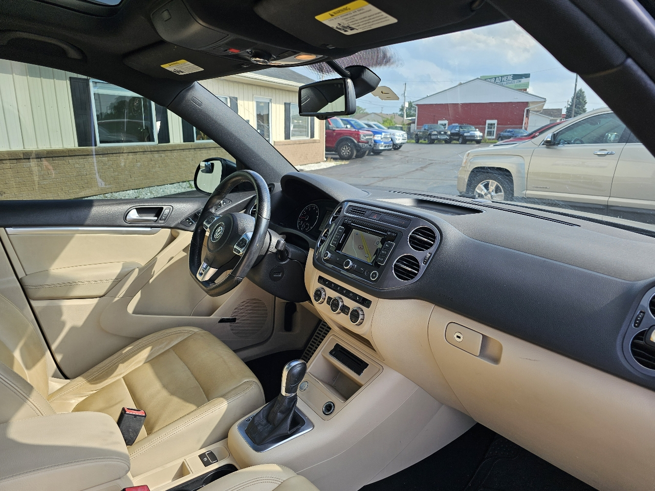 Volkswagen Tiguan 2WD 4dr Auto S 2014