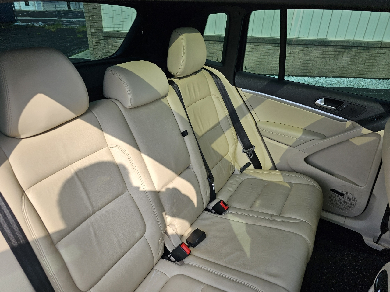 Volkswagen Tiguan 2WD 4dr Auto S 2014