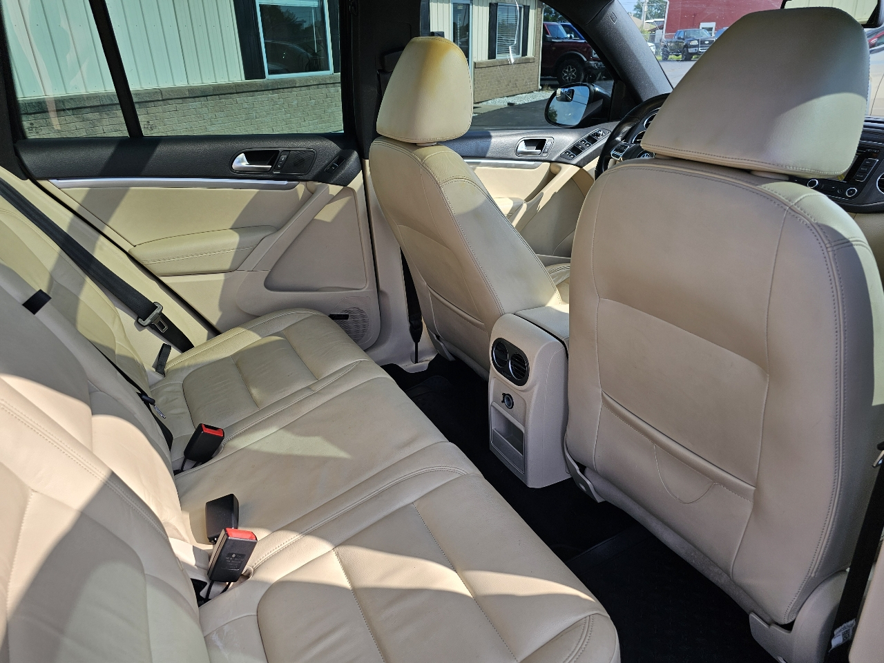 Volkswagen Tiguan 2WD 4dr Auto S 2014