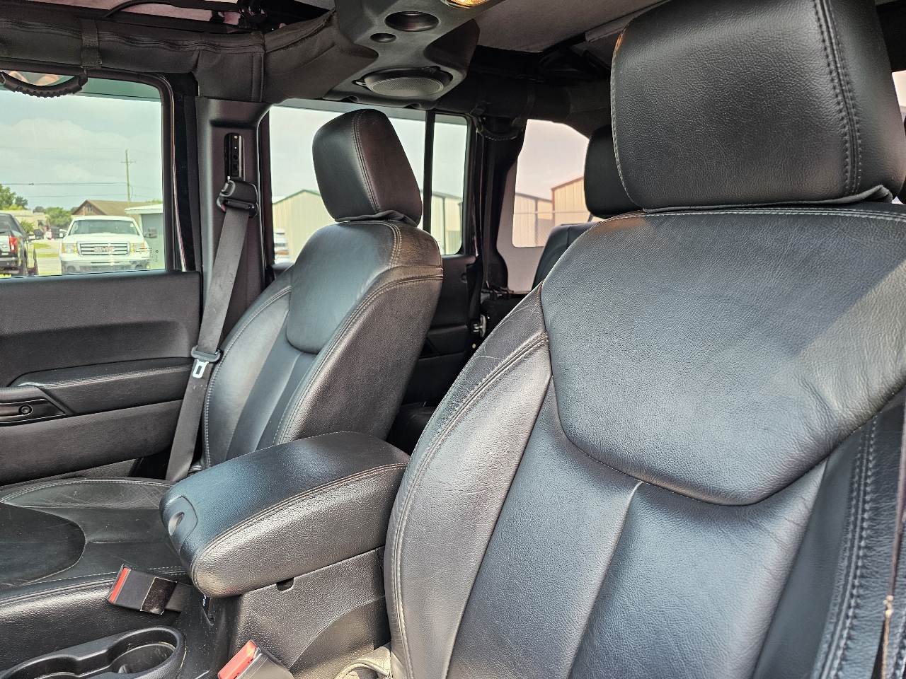 Jeep Wrangler Unlimited 4WD 4dr Altitude 2014
