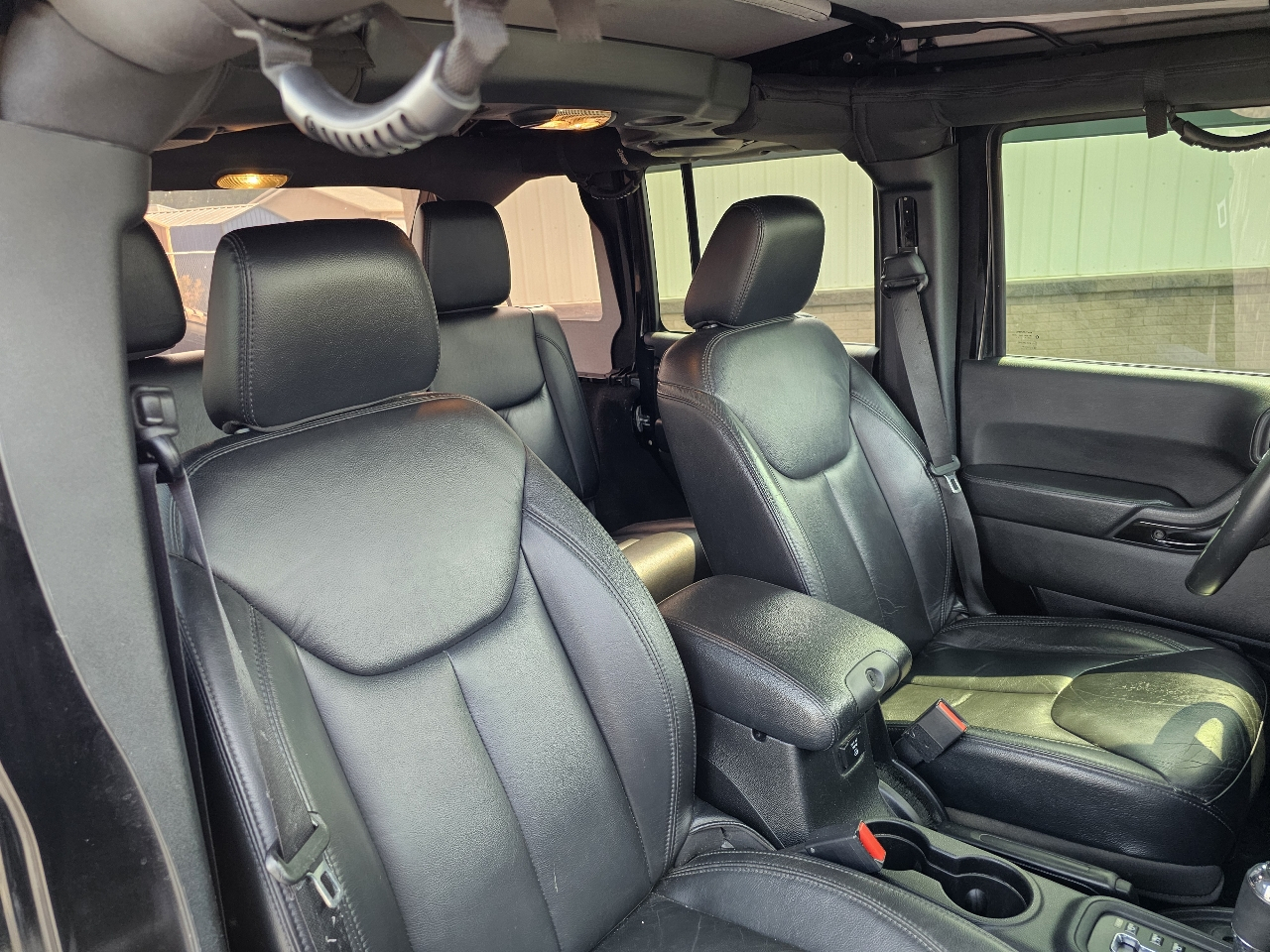 Jeep Wrangler Unlimited 4WD 4dr Altitude 2014