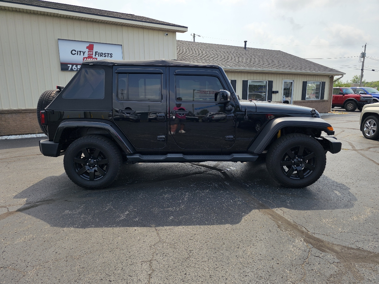 Jeep Wrangler Unlimited 4WD 4dr Altitude 2014