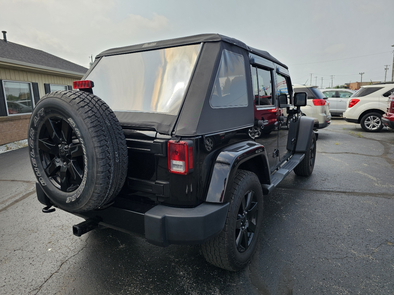Jeep Wrangler Unlimited 4WD 4dr Altitude 2014