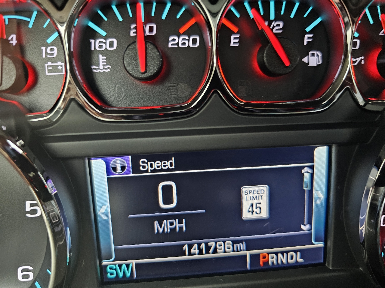 Chevrolet Tahoe 4WD 4dr Premier 2018