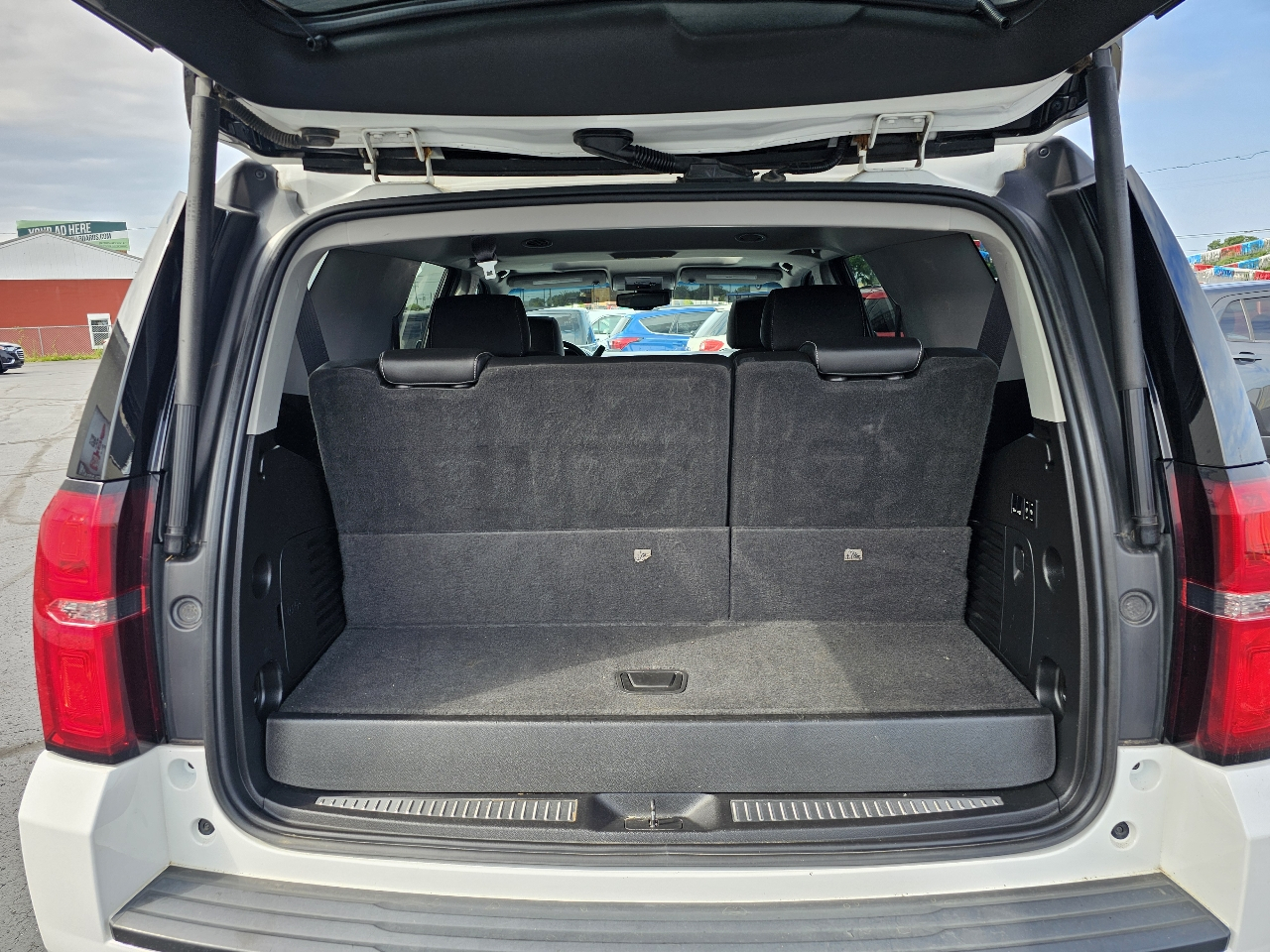 Chevrolet Tahoe 4WD 4dr Premier 2018