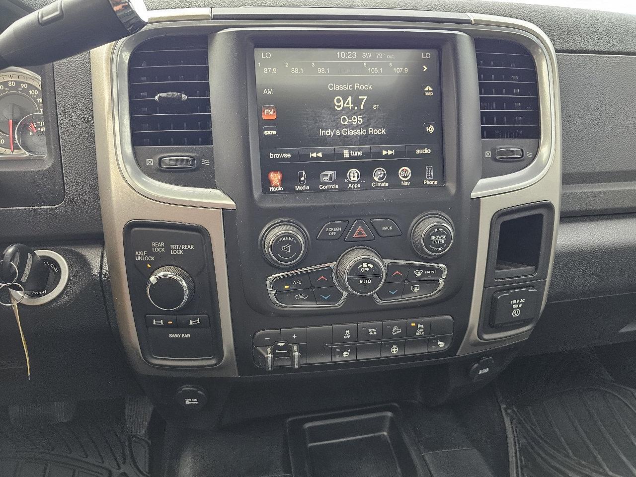 RAM 2500 4WD Crew Cab 149" Power Wagon 2016
