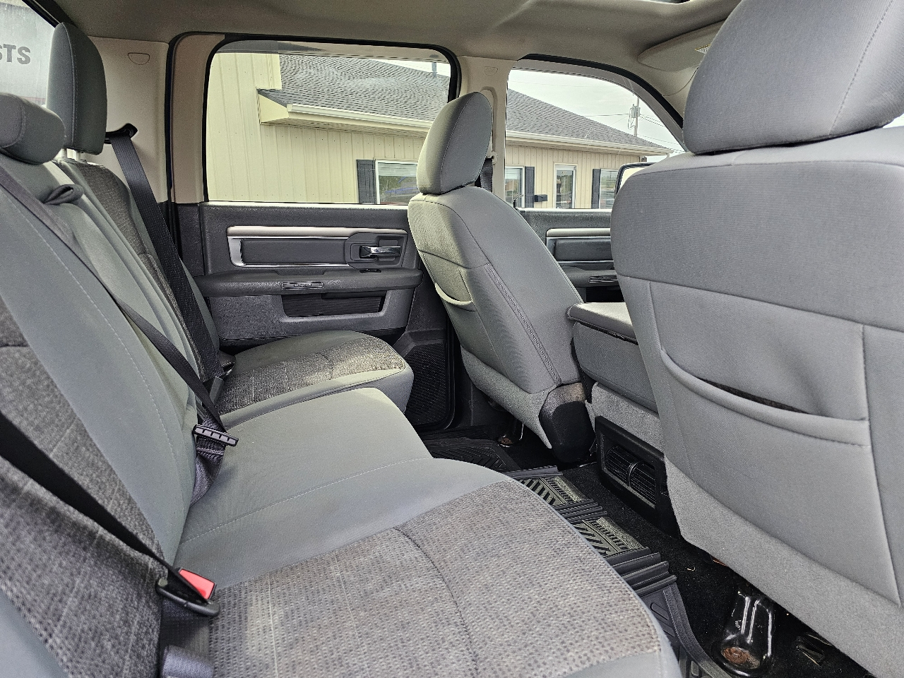 RAM 2500 4WD Crew Cab 149" Power Wagon 2016