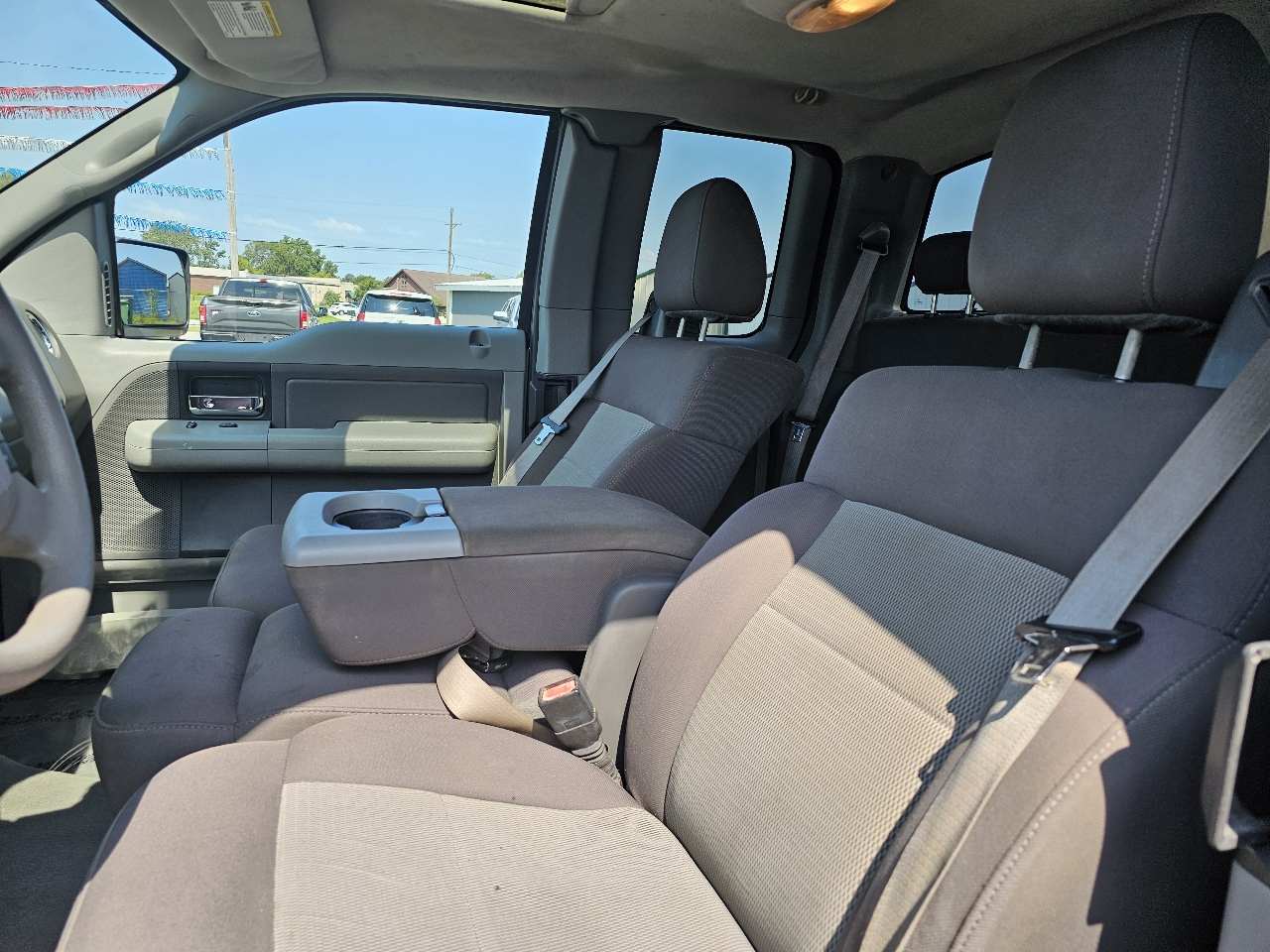 Ford F-150 Supercab 133" XLT 4WD 2006