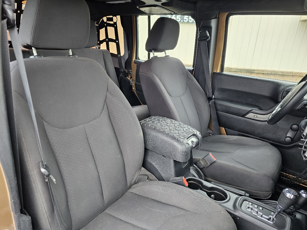 Jeep Wrangler Unlimited 4WD 4dr Sport 2015