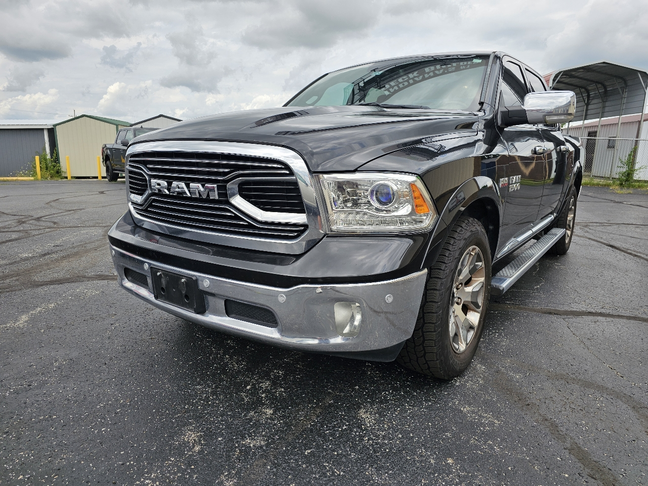 RAM 1500 Limited 4x4 Crew Cab 5'7" Box *Ltd Avail* 2018