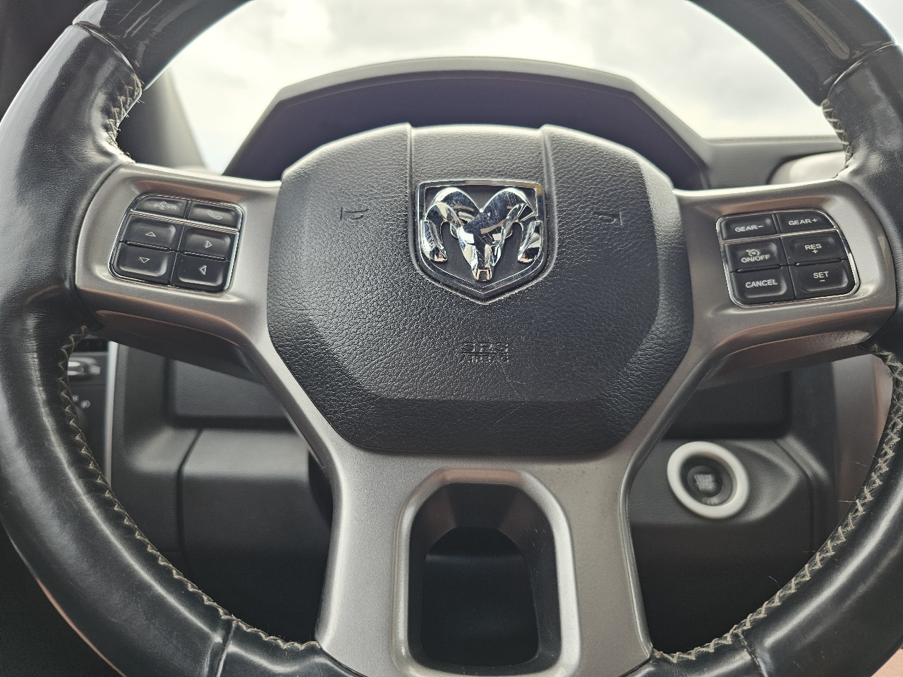 RAM 1500 Limited 4x4 Crew Cab 5'7" Box *Ltd Avail* 2018