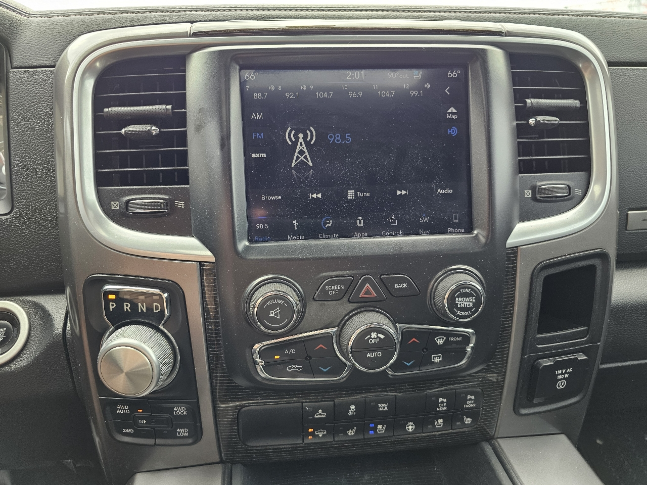 RAM 1500 Limited 4x4 Crew Cab 5'7" Box *Ltd Avail* 2018