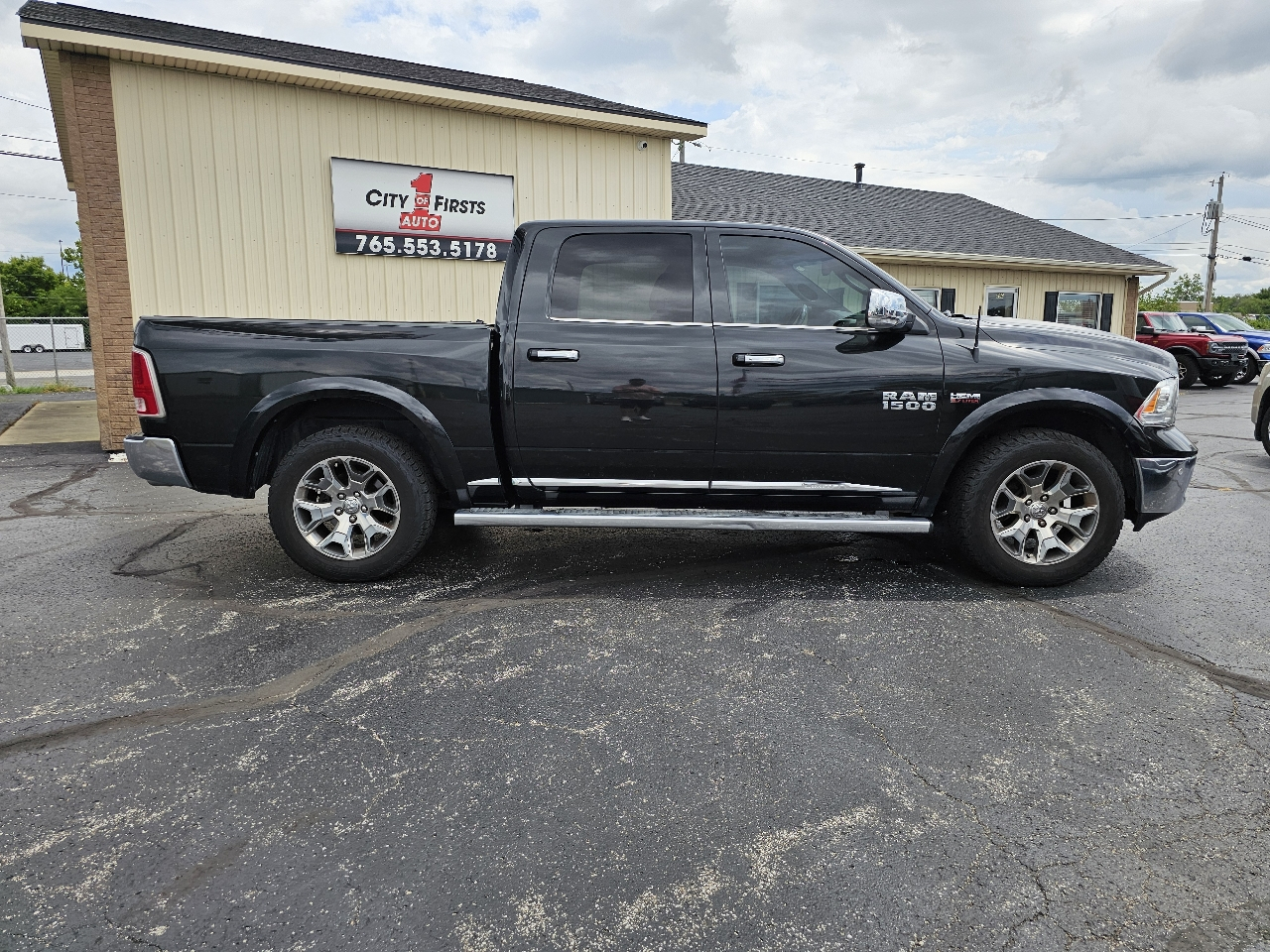 RAM 1500 Limited 4x4 Crew Cab 5'7" Box *Ltd Avail* 2018
