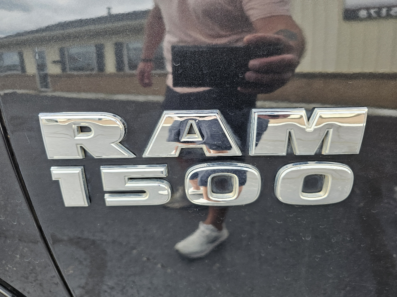RAM 1500 Limited 4x4 Crew Cab 5'7" Box *Ltd Avail* 2018