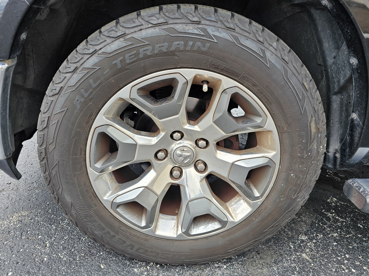 RAM 1500 Limited 4x4 Crew Cab 5'7" Box *Ltd Avail* 2018