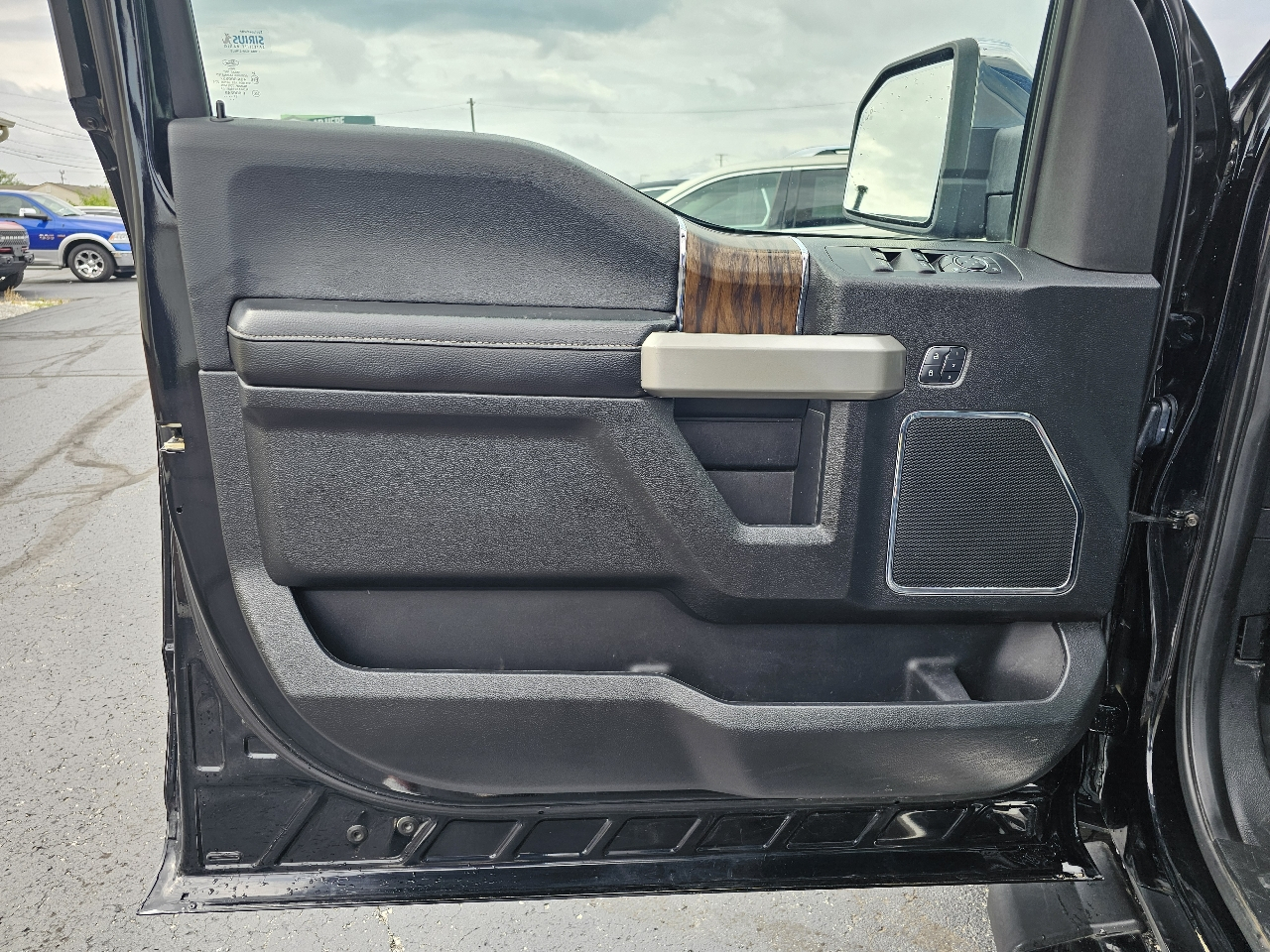 Ford F-150 Lariat 4WD SuperCrew 5.5' Box 2018