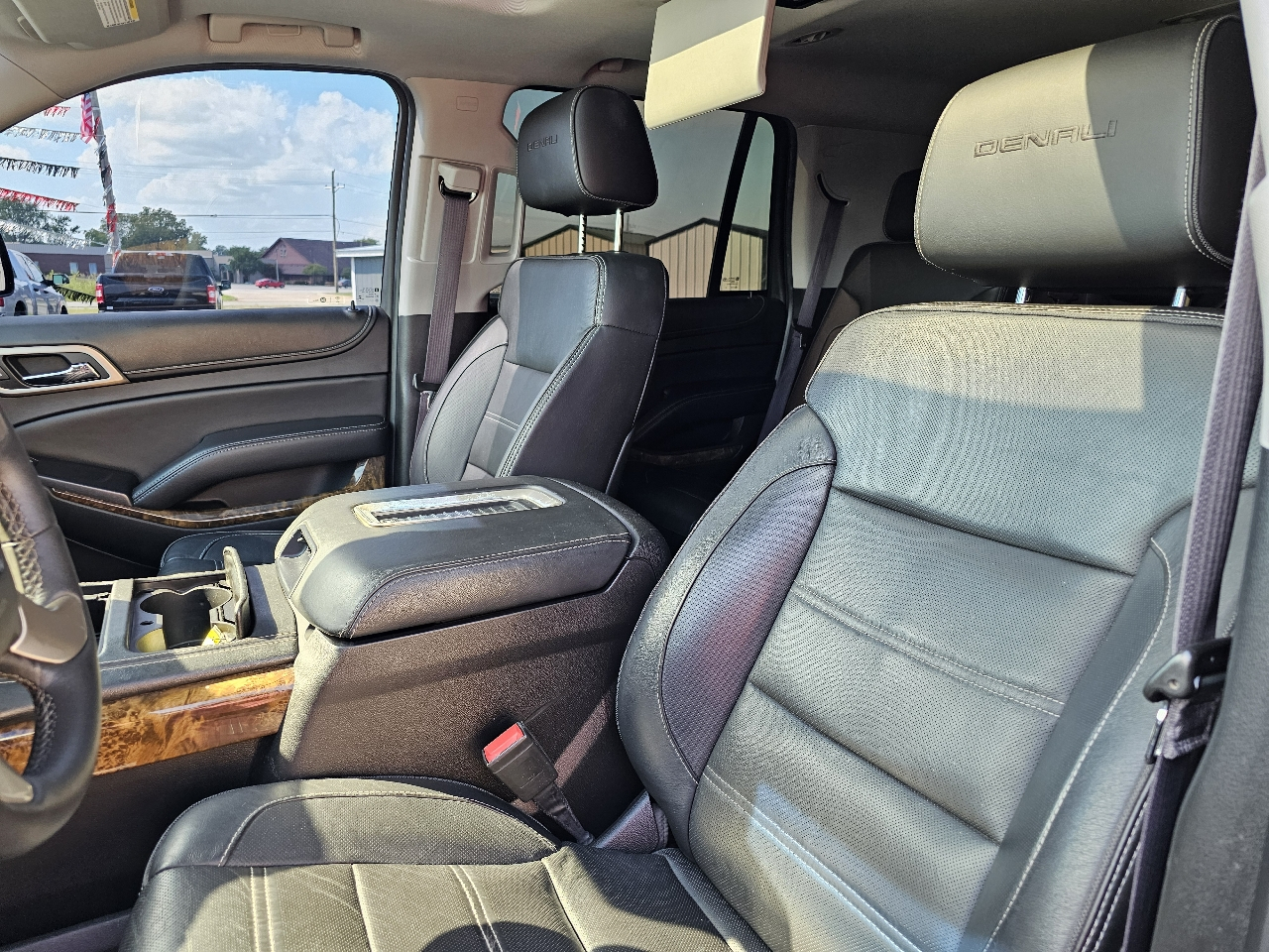 GMC Yukon 4WD 4dr Denali 2016