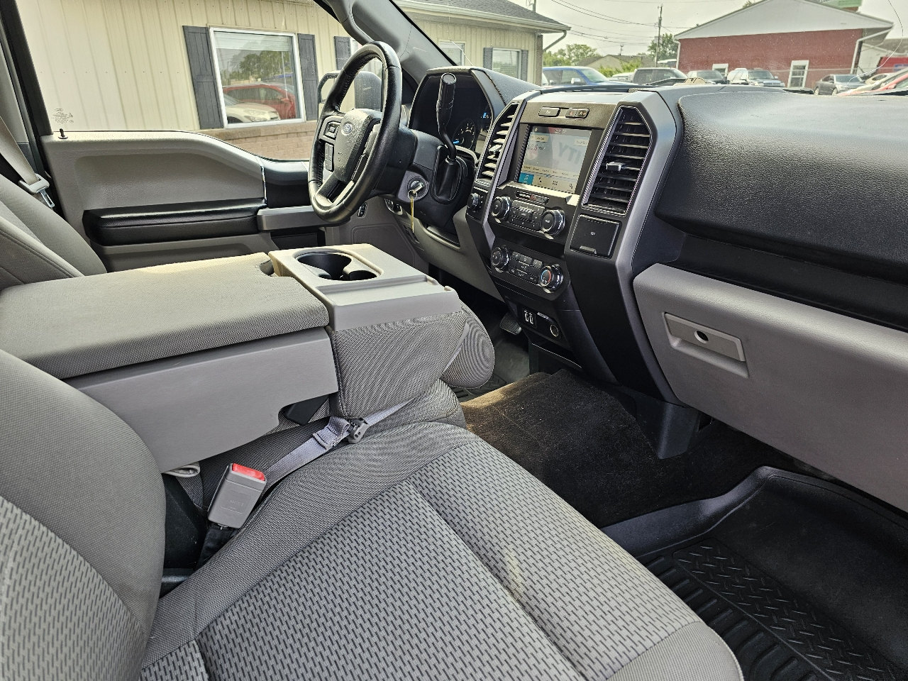 Ford F-150 4WD SuperCrew 145" XLT 2019