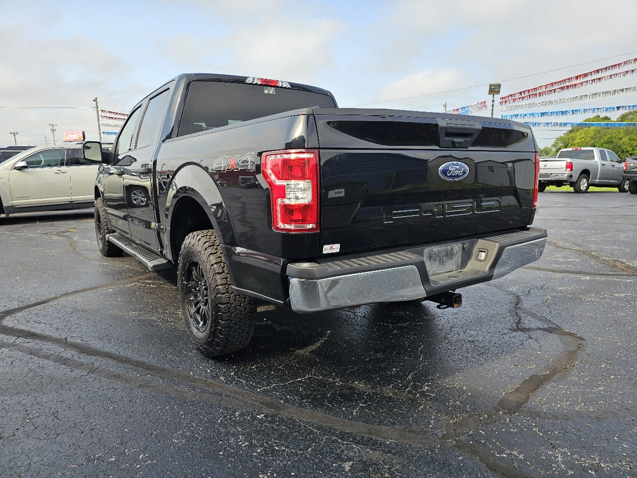 Ford F-150 4WD SuperCrew 145" XLT 2019