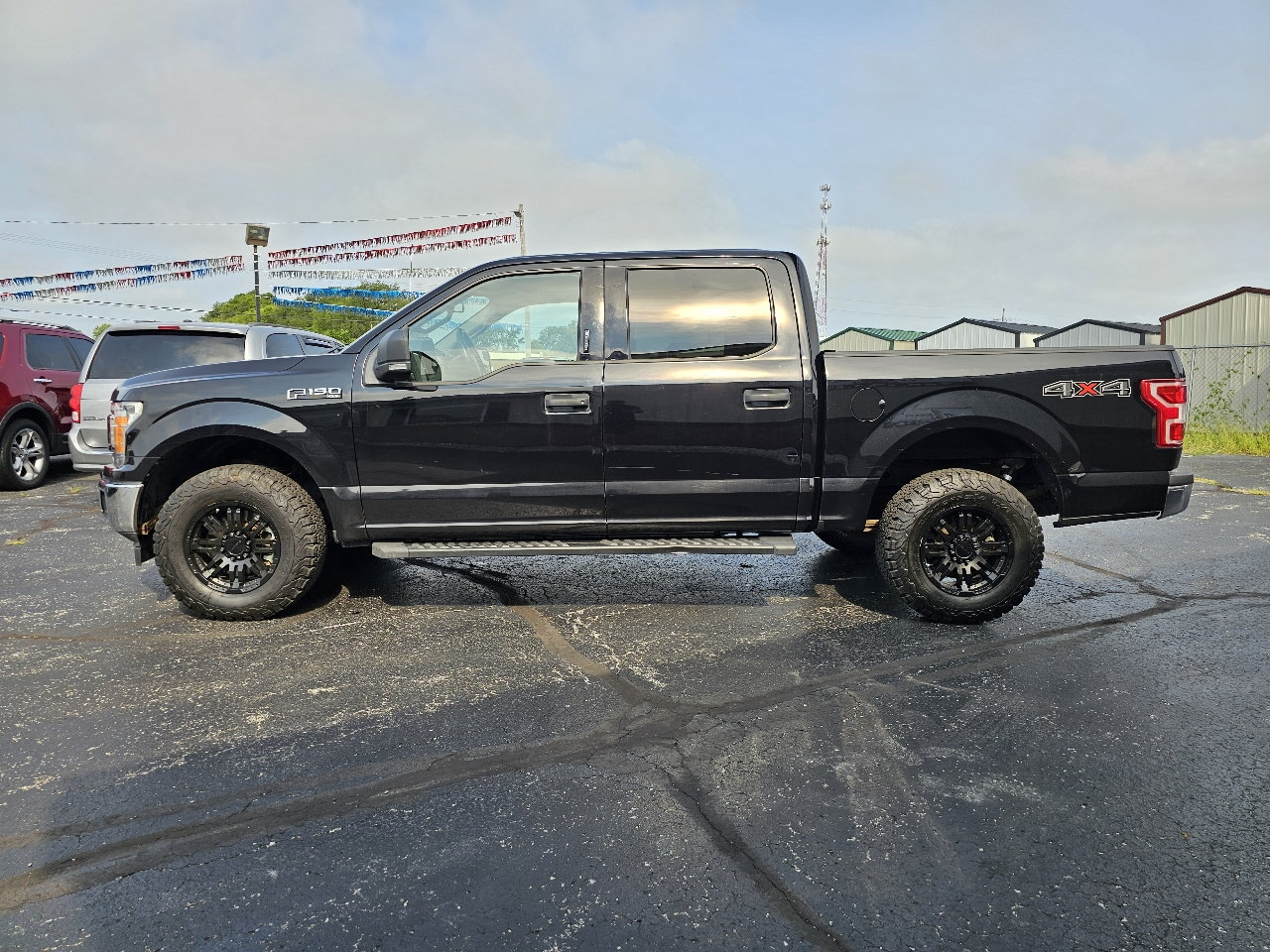 Ford F-150 4WD SuperCrew 145" XLT 2019