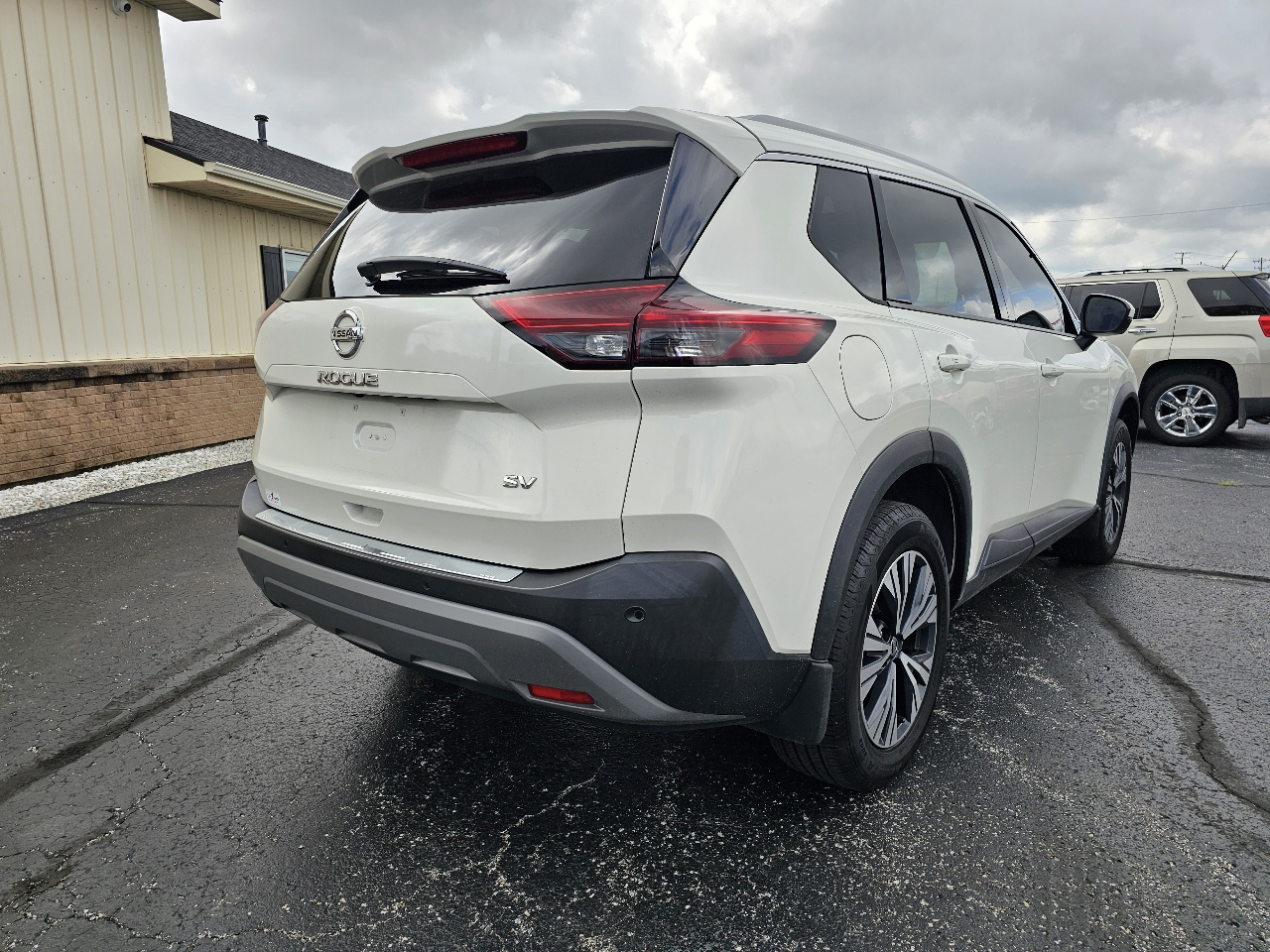 Nissan Rogue FWD SV 2021